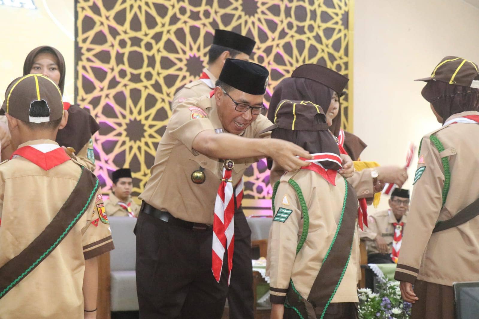 Ketua Kwarcab Kukuhkan Pramuka Garuda Kwartir Ranting Warungkiara. 1 Ade Suryaman Pramuka 1