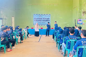 Yayasan Sabadesa Gelar Pelatihan Penjamah Makanan Tingkatkan Kompetensi Relawan Sppg Gunungguruh 002 6 Img 20260312 Wa0006 Scaled