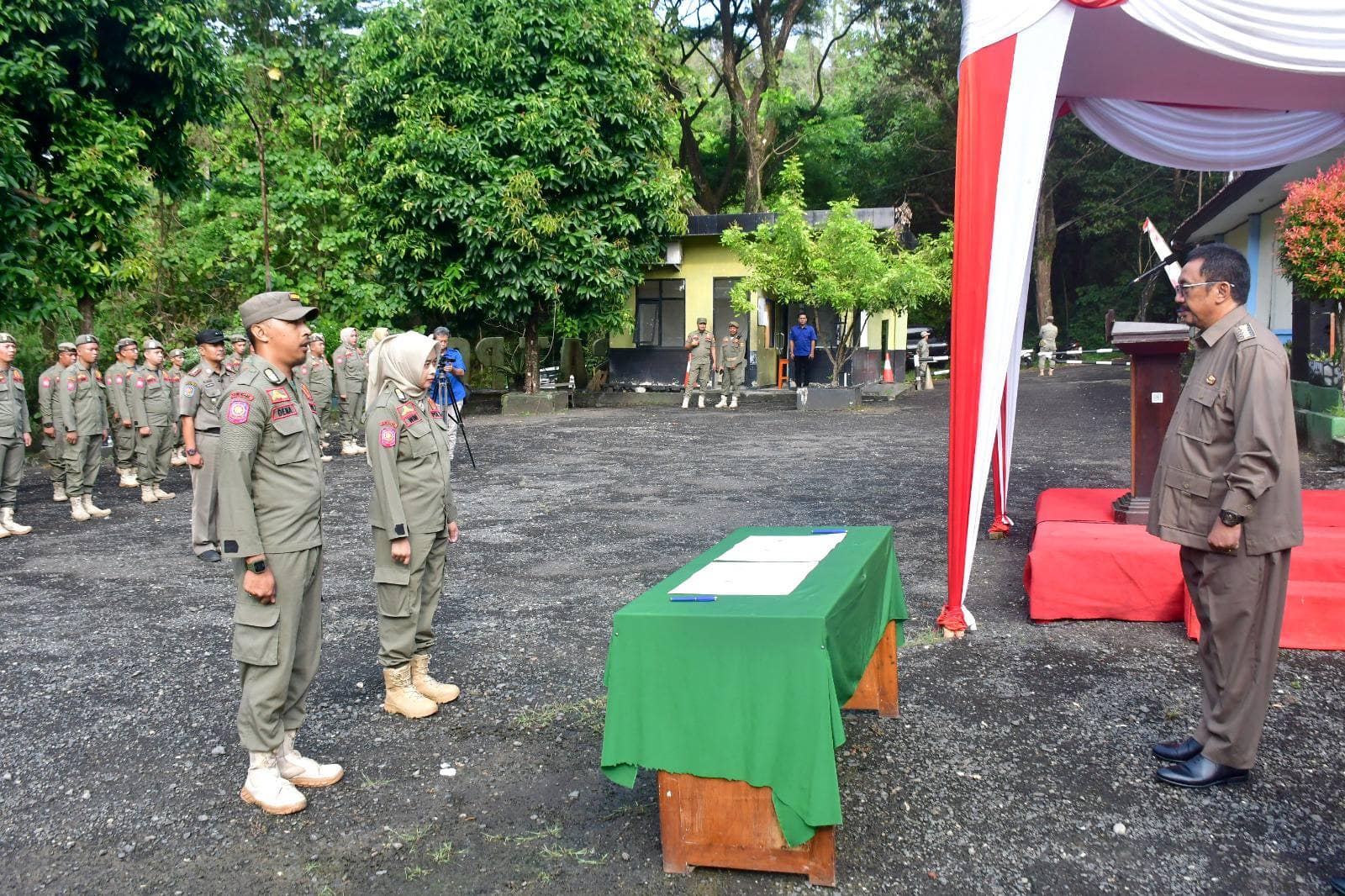 BUPATI MINTA SATPOL PP JALANKAN TUGAS DENGAN TEGAS NAMUN TETAP HUMANIS